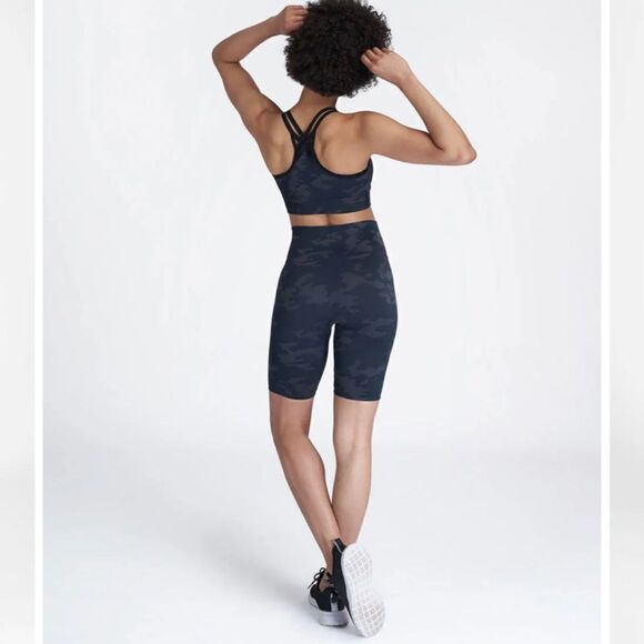 Spanx look at me now bike shorts black/blue camo large - Picture 3 of 8